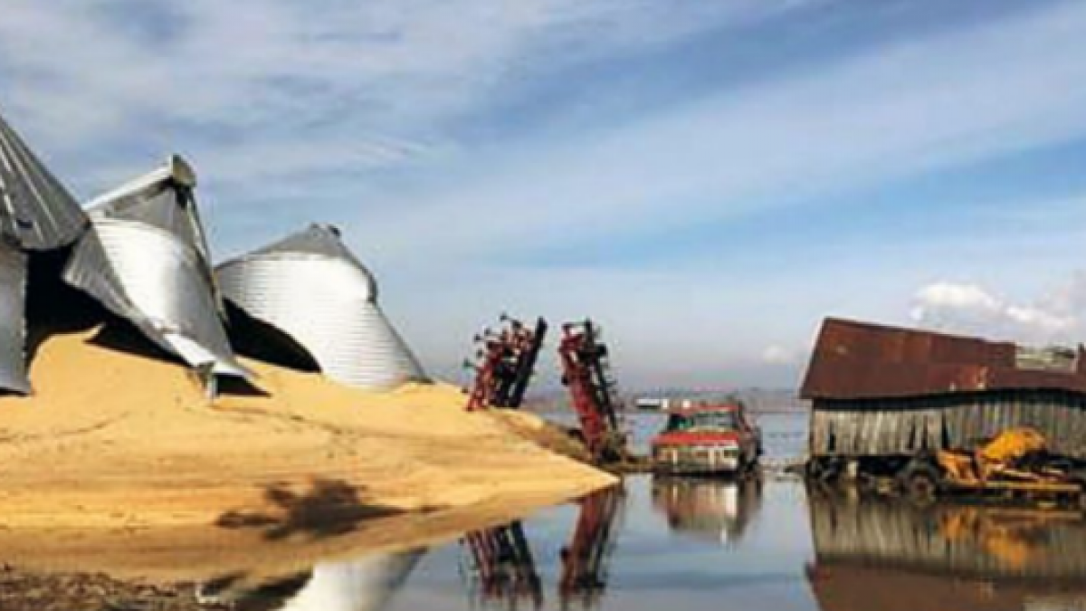 Flooded Grain bins